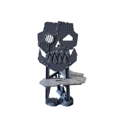 Orczy totem na platformie widokowej